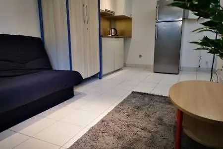 Charmant Studio meublé 30 min Paris, 5 min Evry, proche Aéroport Orly